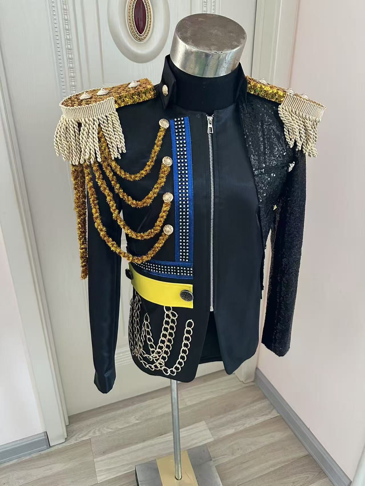 เสื้อแจ็คเก็ตชายพู่ห้อยสไตล์รอ - Men Formal Wear Dress บทวิจารณ์และราคา